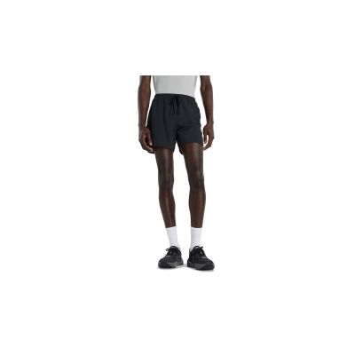 New Balance Run Essentials Short 5" MB6180TABK S - Schwarz - Shorts New Balance Run Essentials Short 5" MB6180TABK S - Schwarz - Shorts
